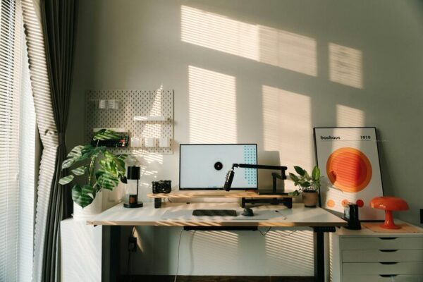 Tips for Organizing a Clutter-Free Home Office Space